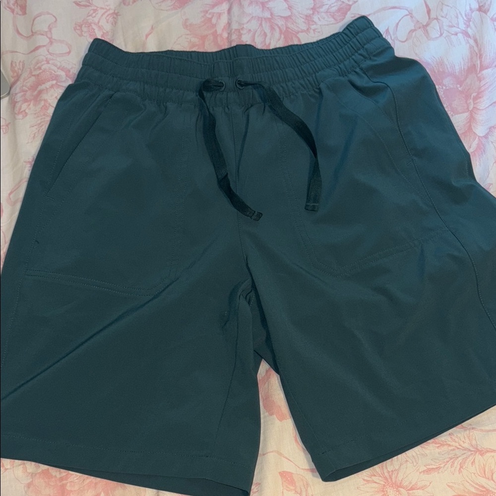 Orvis Green Athletic Shorts with Elastic Waistband